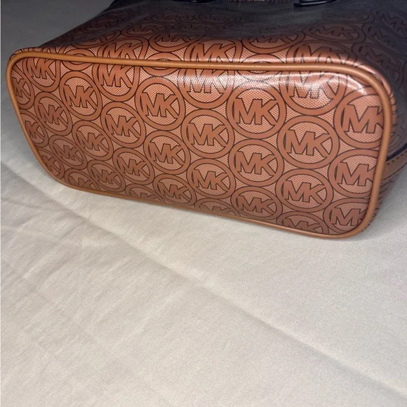 Michael Kors Tan and Brown Jodie Tote - Picture 12 of 12